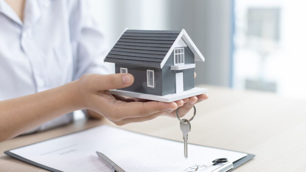 Jayson Verret, Real Estate