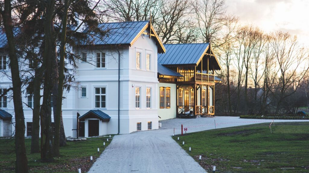 Jayson Verret, House